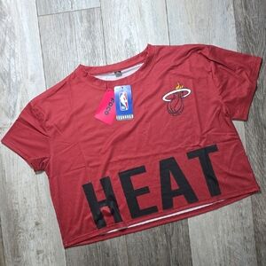 NBA | Miami Heat Red Crop Top Graphic Tee Shirt Sz Lg *NWT